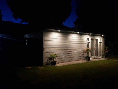 Private Garden Cabin, Drive Parking, Fast Wi-Fi Main Photo