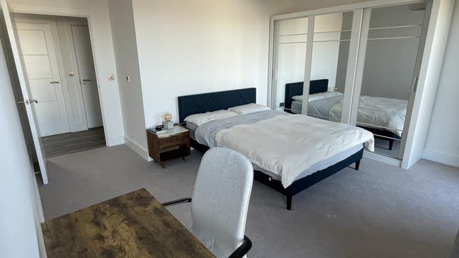 Double Ensuite Room With Views in New Build Main Photo