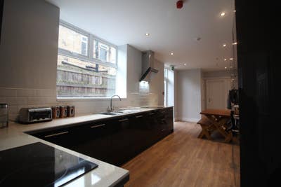 * Stunning Kitchen  * Great Housemates Main Photo