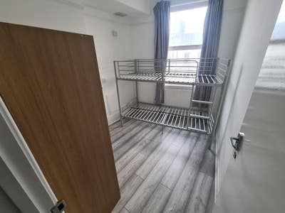 Spacious Room with All Bills inc. in Wimbledon Main Photo