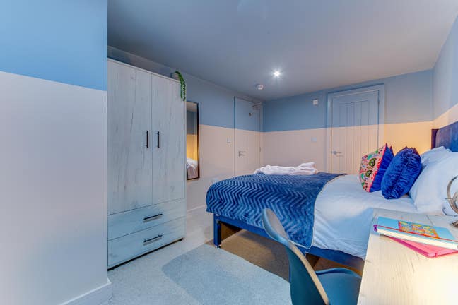 💻 Stylish En-Suite | WFH Ready | Superfast Wi-FI Main Photo