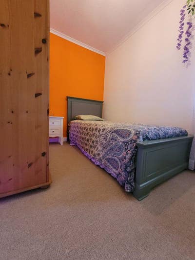 Single Room / Single bed size to Rent Long term. Main Photo