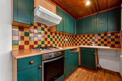 Lovely House - Bills and Wi-fi included!   Main Photo