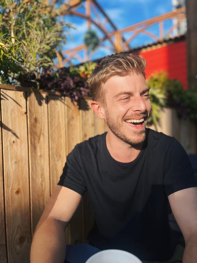 Male professional looking for a double room Main Photo