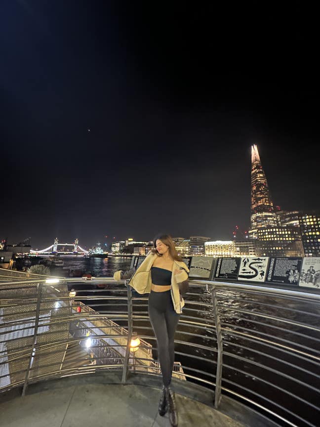 Professional Female seeks a double room Main Photo