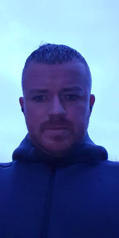 I am a professional male aged 44. I am lookin... Main Photo
