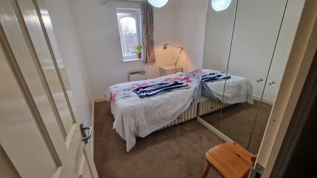 Large Single, CanaryWharf DLR, bathroom, parking Main Photo