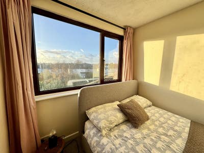 A spare room within a wonderful family home.  Main Photo