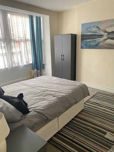 Double Room TV Living Cleaner 2 Baths Bills Inc. Main Photo