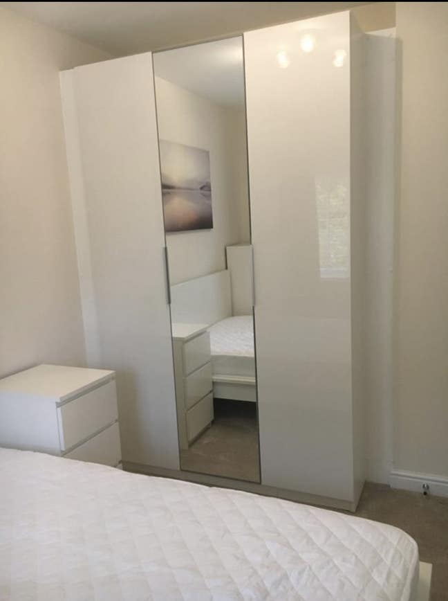 Double room in modern house  Main Photo