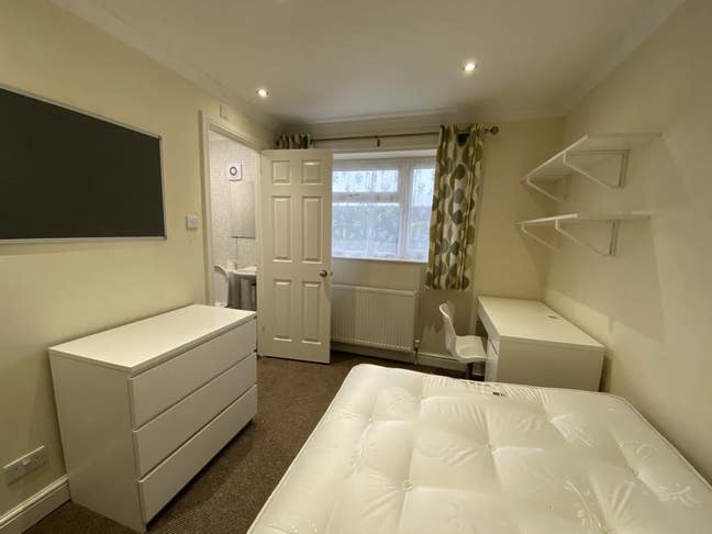 🏠 4 Bed Student House (1x En-Suite) - Sep 2026 Main Photo