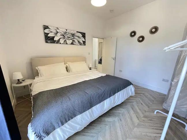 Luxury House with Garden in Tottenham Main Photo