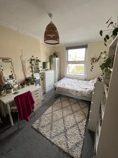 Double bedroom in Shepherds Bush (STL) Main Photo