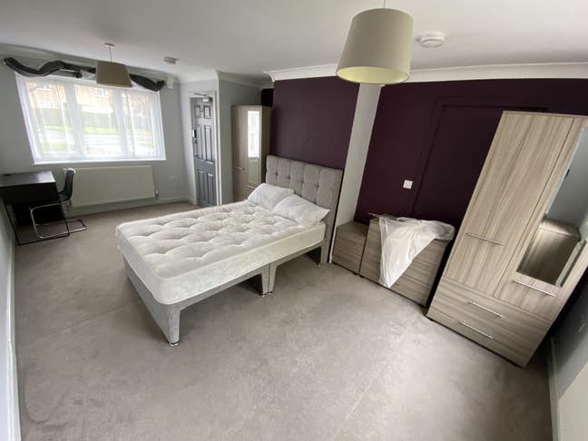 Huge Double En-Suite Room Main Photo