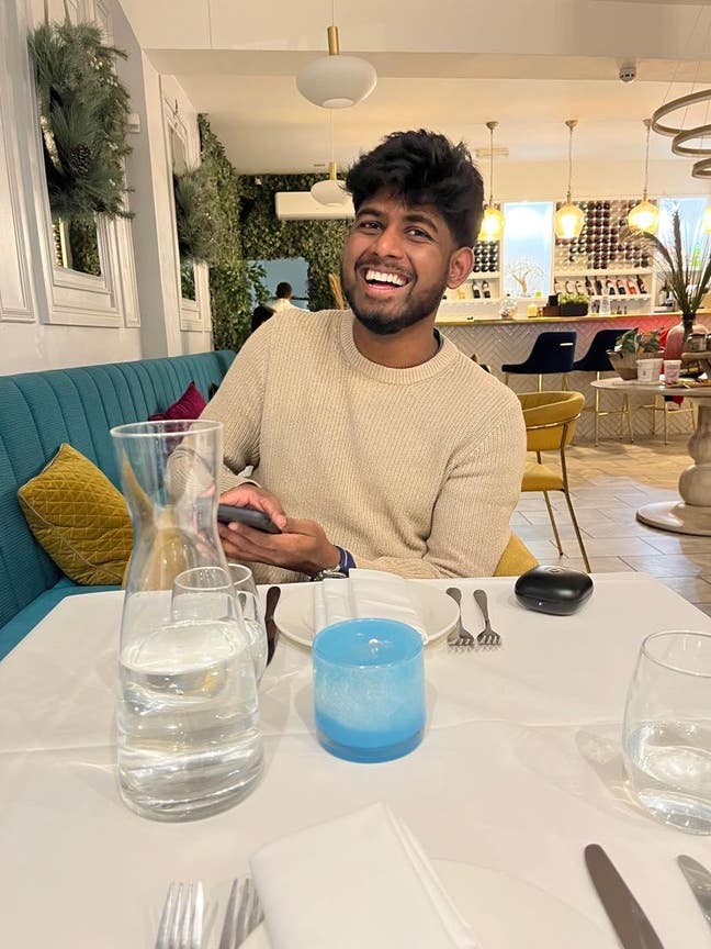 Professional Male seeks a double room Main Photo