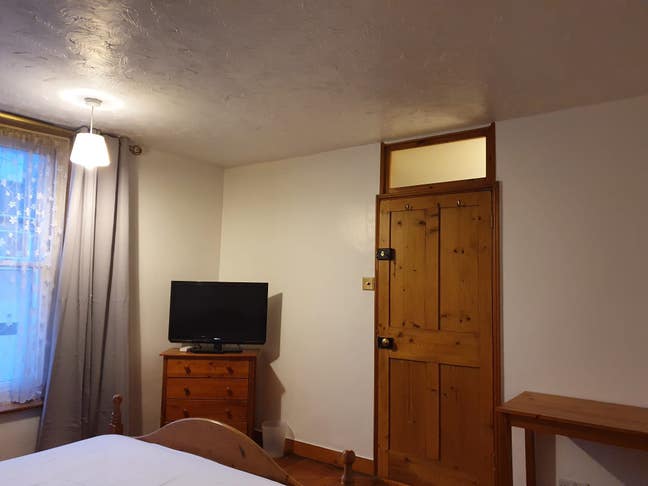 Large Room in Shared property  Main Photo