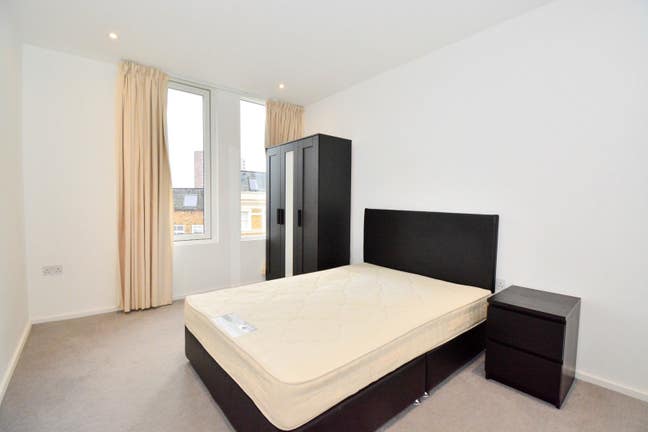 Double Room - Single use Kilburn park  Main Photo