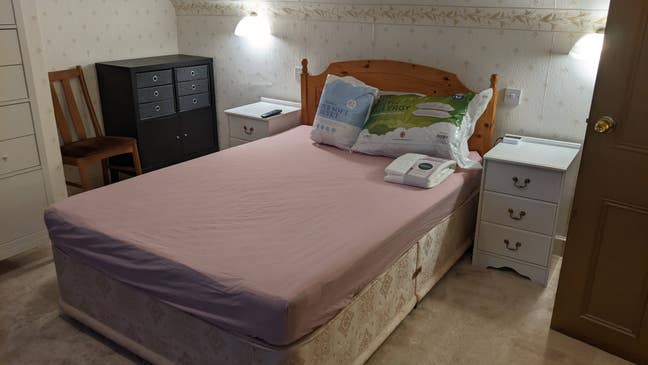 Double room + utility room, all bills included Main Photo