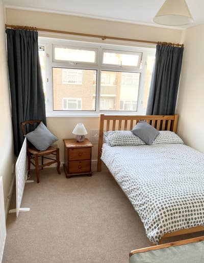 Sunny double room for full or weekday  Main Photo