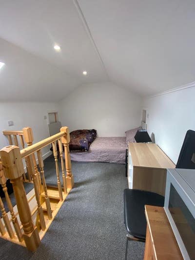 On suite single room available from 22nd Dec23. Main Photo