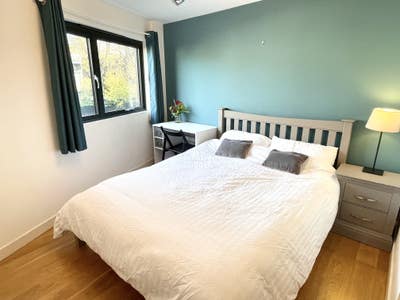 Beautiful double en-suite room in Camden Main Photo
