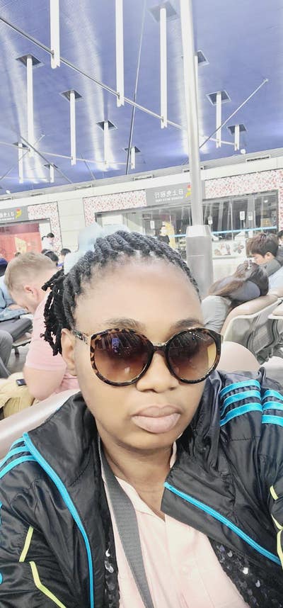 Professional Female seeks a single or shared room Main Photo