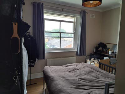 Double room in lovely flat  Main Photo