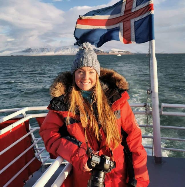 Professional looking for a double room or buddy up Main Photo