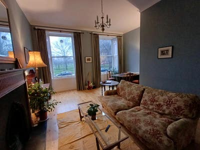 Double Room in Beautiful 2-bed Flat on Leith Links Main Photo