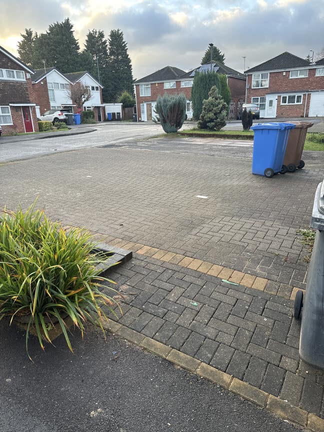 3 bedroom house  Main Photo