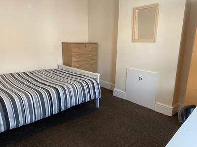 City Centre / Aru Location - Double Room Main Photo