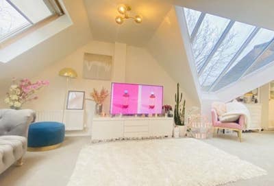 1 room to rent with bills for 1 female  Main Photo