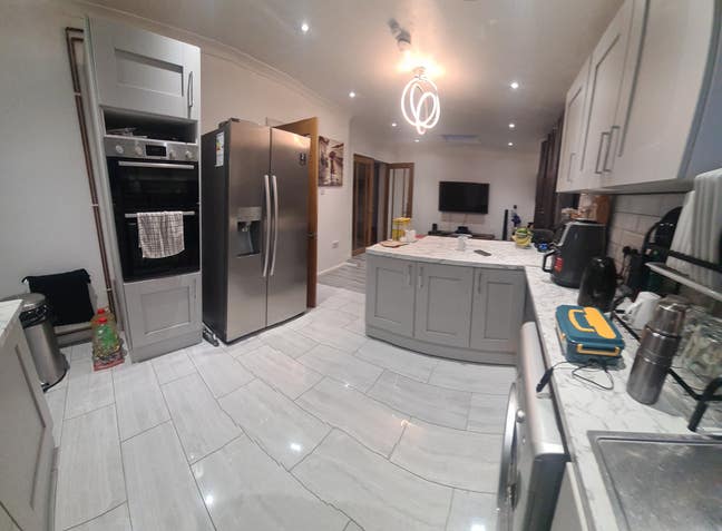 Newly refurbished throughout with New Beds Main Photo