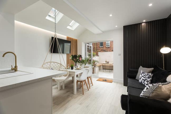 Luxury 5 Bedroom Student Houseshare in York Main Photo