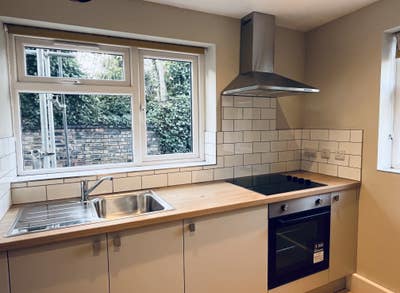 New refurbished 1 bedroom flat with garden.  Main Photo