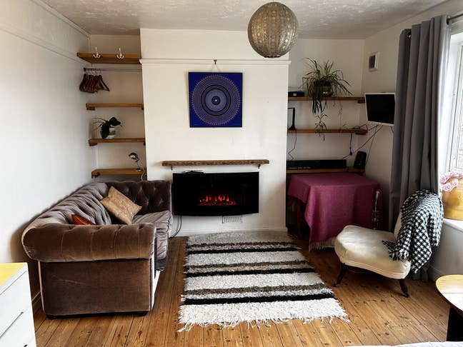  Long Term Let shared Flat .  Main Photo