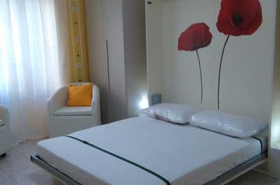 Modern Double Room 5 mins walk Wimbledon Station Main Photo