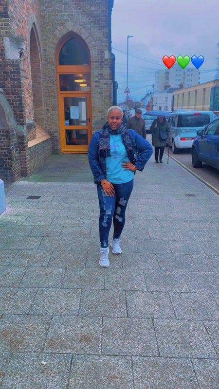 I am a professional female aged 33 I am looki... Main Photo