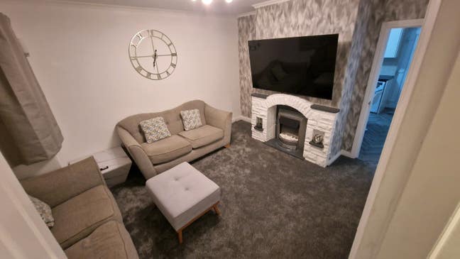 1 Double Bedroom - Fully Furnished (2 Bed House) Main Photo