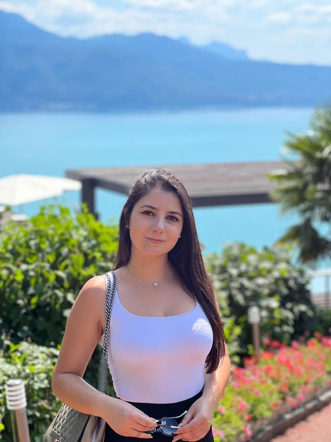 Young professional looking for a flat share Main Photo