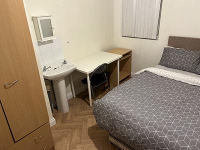 📍 Ormeau Rd LOCATION. Bills Inc 📍  Main Photo