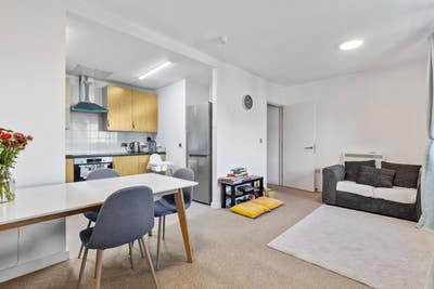 Lovely room in Arsenal (Highbury) Main Photo