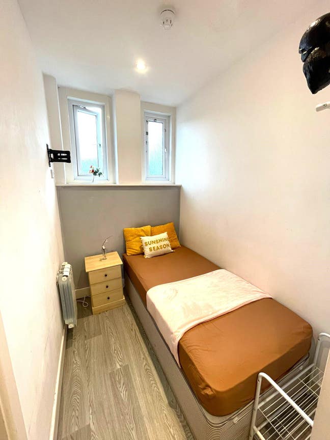 Single en-suite rooms in great location Main Photo