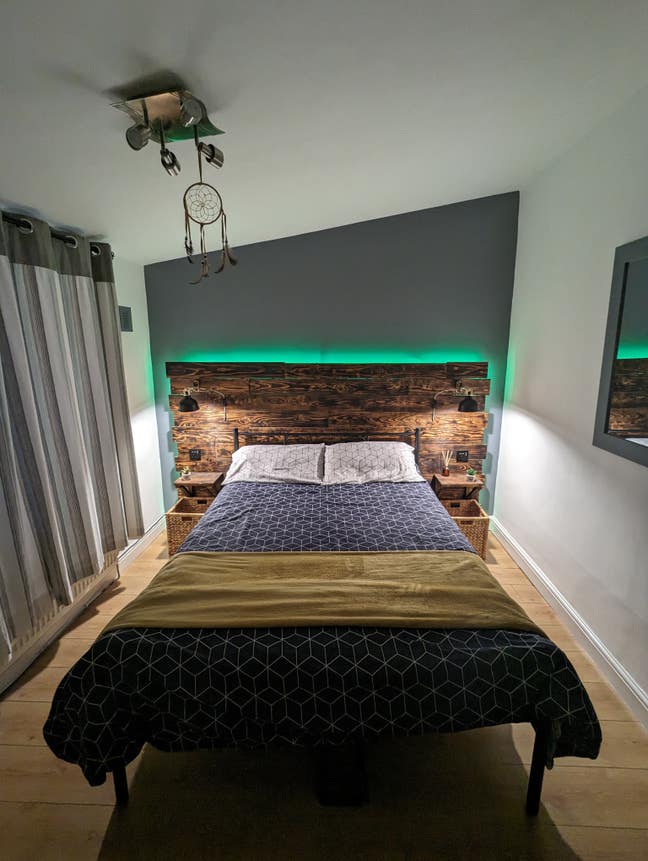 Luxury double bedroom in Cwmbran Main Photo