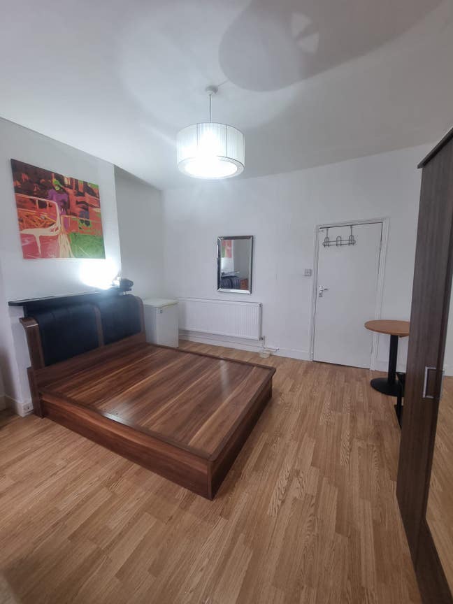 Bills Included - Double Room - Wood Green High Rd Main Photo