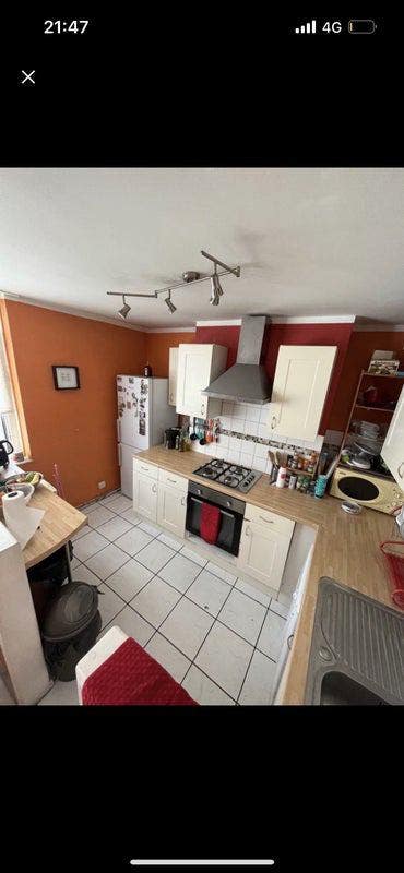 Double bedroom available in Stockwell/Nine Elms Main Photo