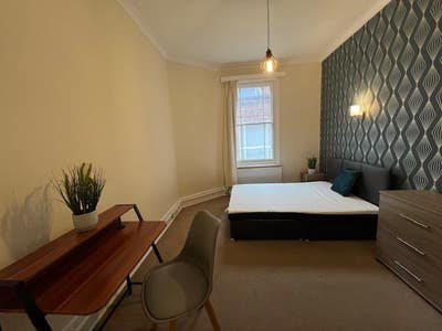 Property in Tunbridge Wells town centre. Main Photo