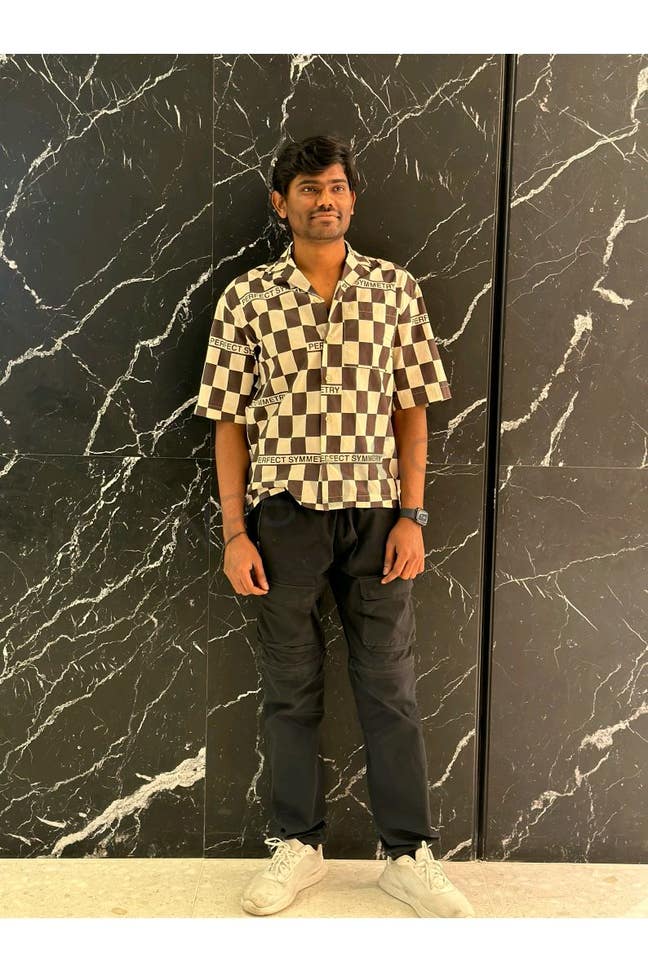 Looking for single room/ 2 sharing  Main Photo