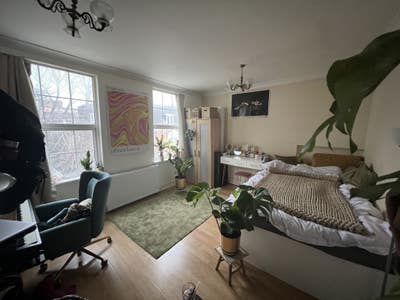 SUBLET Gigantic room Old street from 27/09/2026 Main Photo