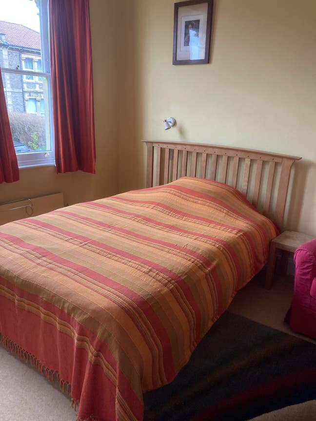 Spacious room for one in owner-occupied house Main Photo